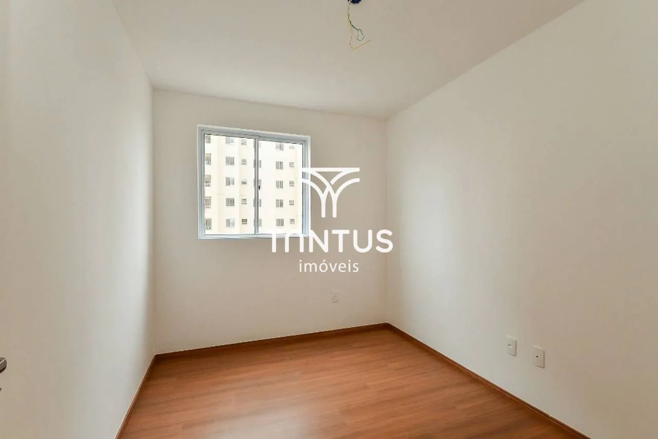 2-bedroom apartment in a building with a coworking space