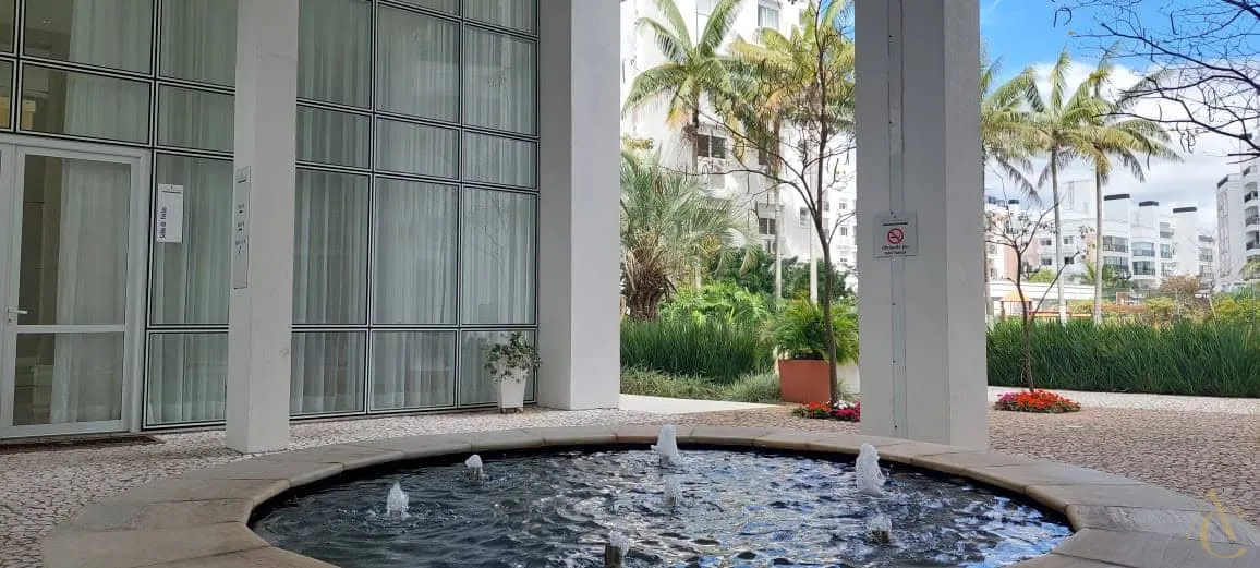 Rental apartment with 2 en-suite bedrooms and 243 m² — photo 41