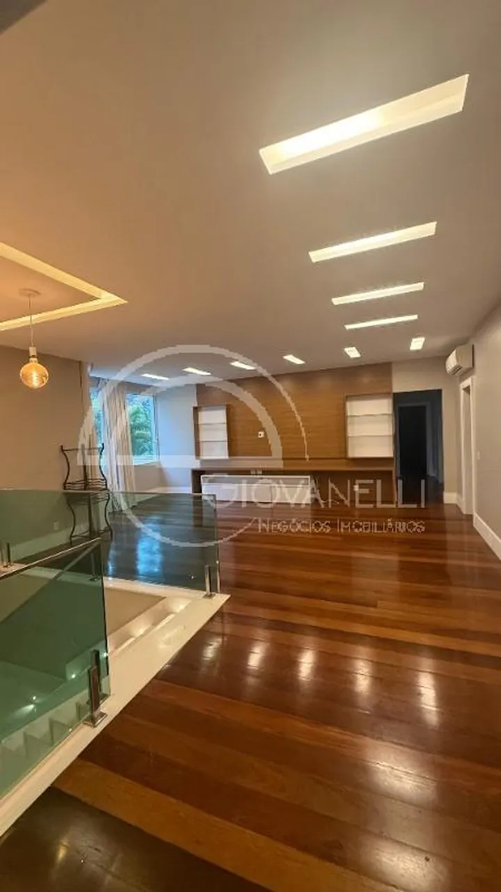 Casa sem mobília com 5 suítes e varanda fechada — photo 17
