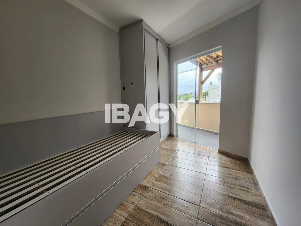 2-bedroom apartment with a home office — photo 9