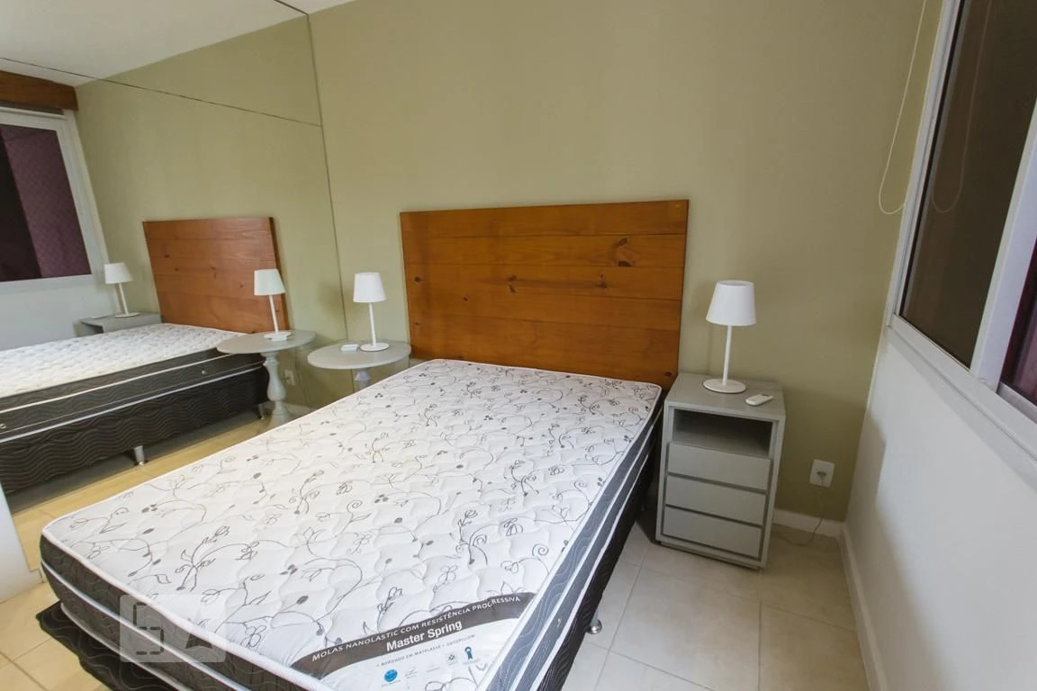 60 m² apartment with a walk-in closet and a home office — photo 41