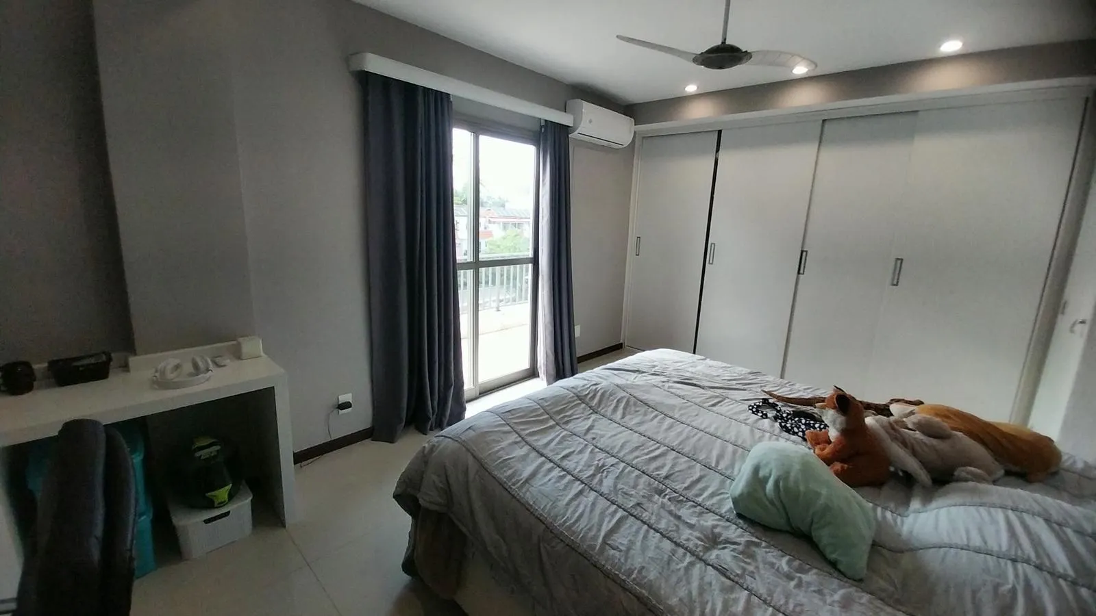 Unfurnished apartment with 4 bedrooms and 5 bathrooms — photo 37