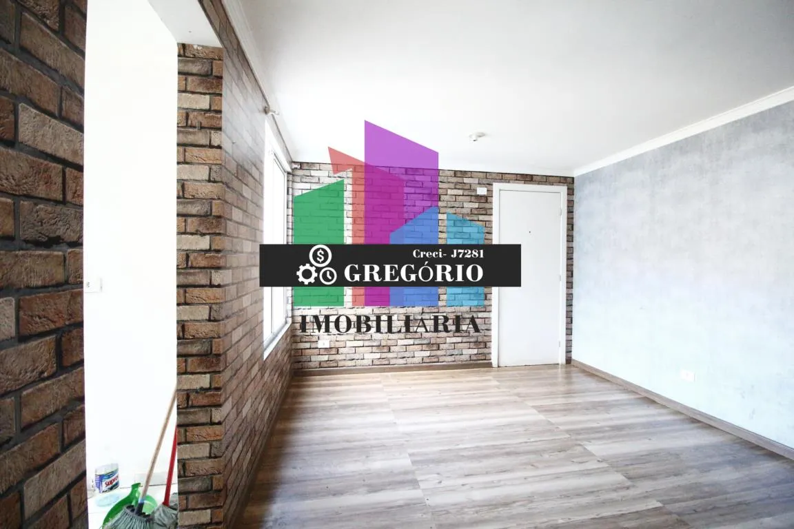 Wood or laminate floors in a 2-bedroom house, 46 m² — photo 10