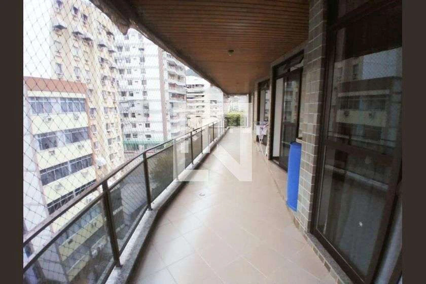 Apartamento mobiliado com 6 quartos e 240 m² — photo 4