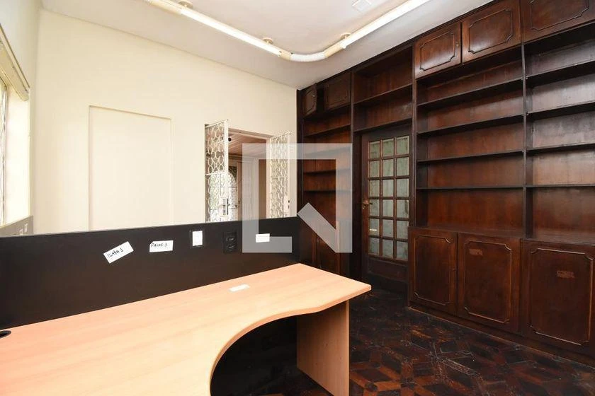 Casa com 5 quartos, 3 banheiros e cozinha separada — photo 25
