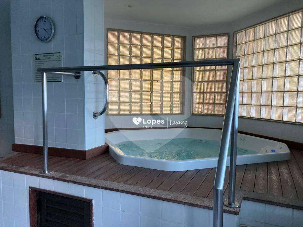 158 m² duplex penthouse with 3 bedrooms and 4 bathrooms — photo 26