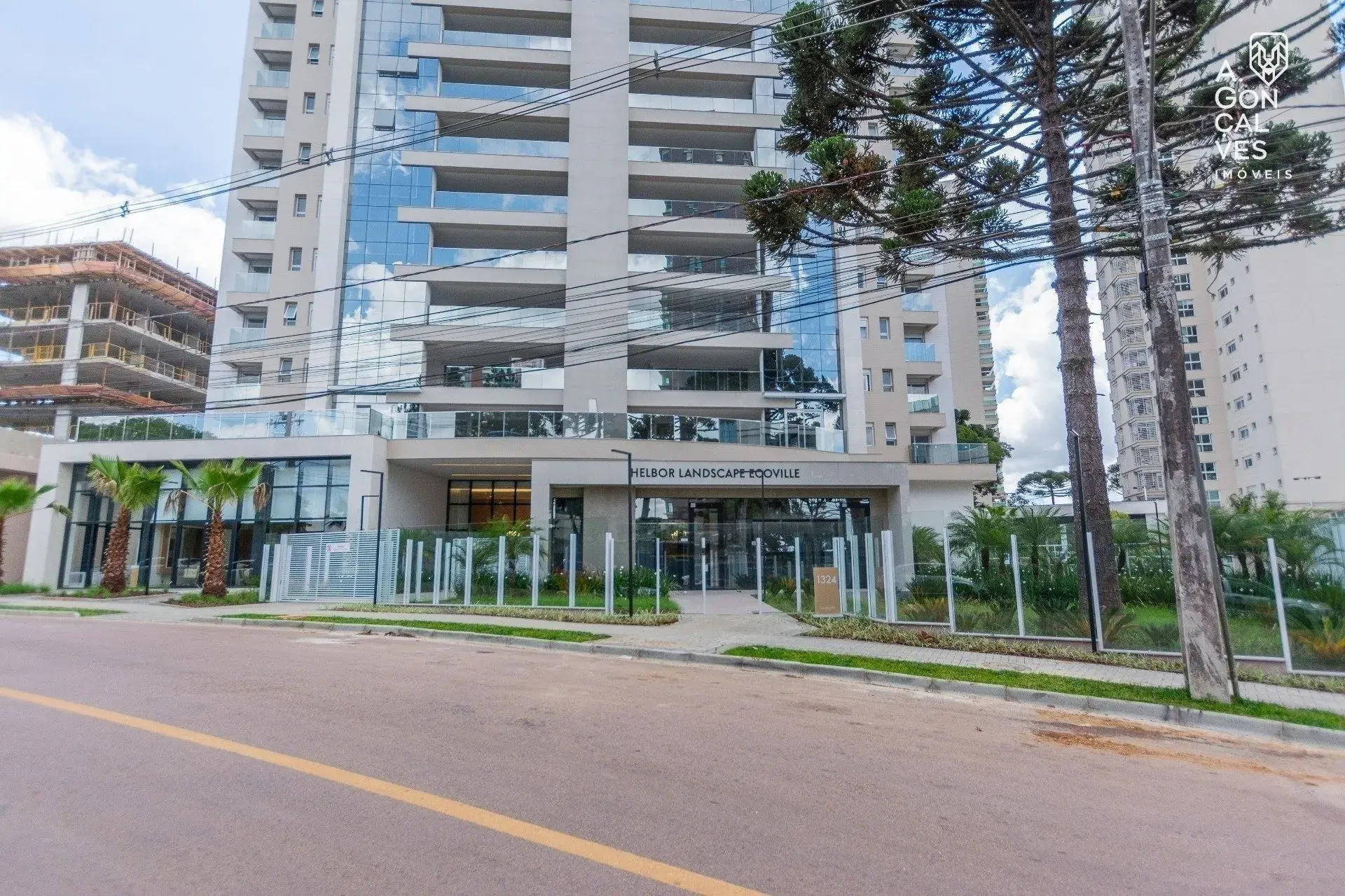 Мебльована квартира 260 м² з 4 спальнями з власними ваннами — photo 43