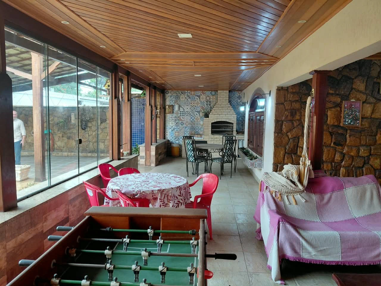 Furnished house with 3 bedrooms, 360 m² and 2 parking spots — photo 12