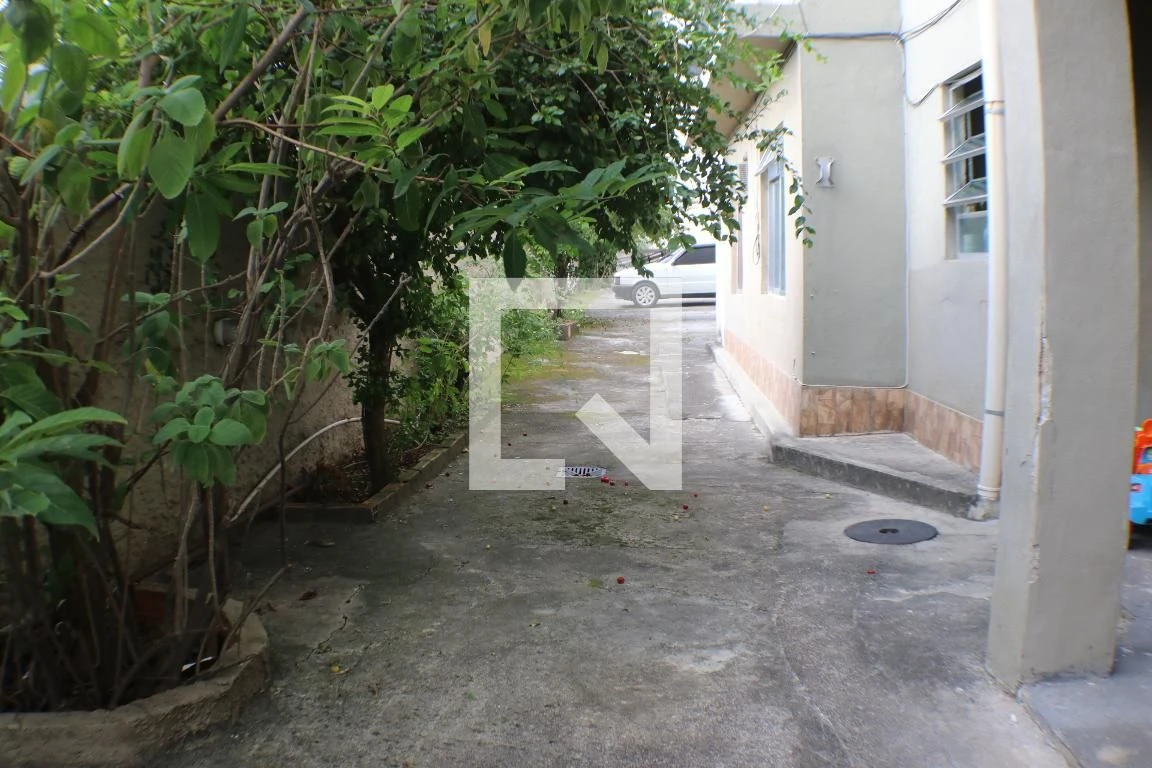 2-bedroom apartment with a washing machine — photo 11
