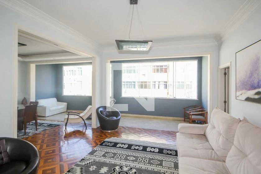 Furnished apartment, 230 m², with a walk-in closet