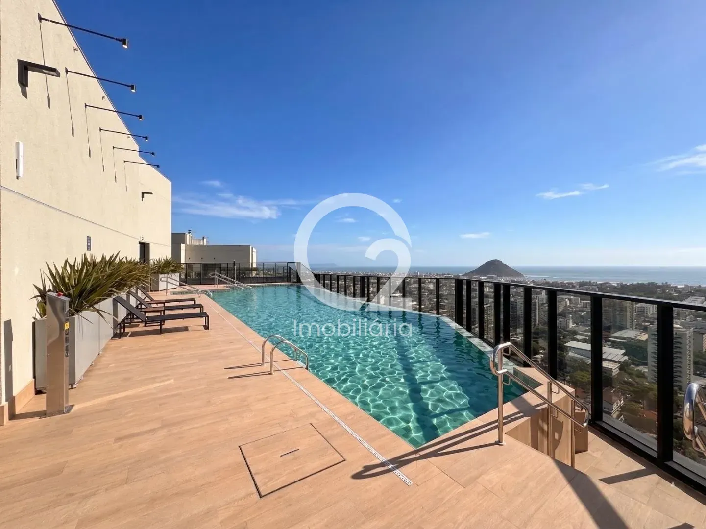 Apartamento, 119 m², com janelas do piso ao teto — photo 2