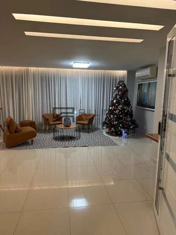 290 m² furnished house with 5 en-suites and 3 parking spaces — photo 10