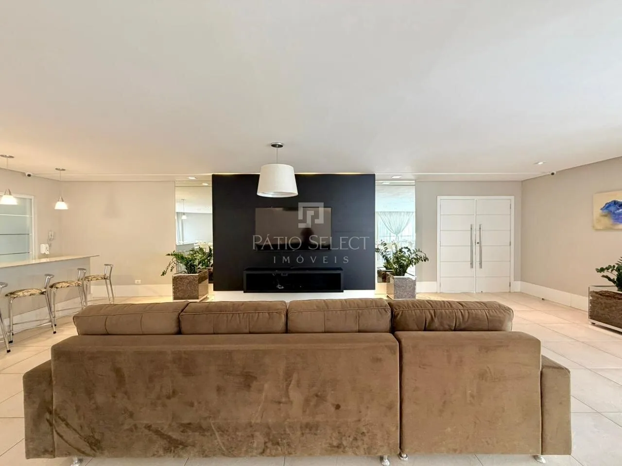 3-bedroom apartment with a washing machine in Curitiba — photo 47