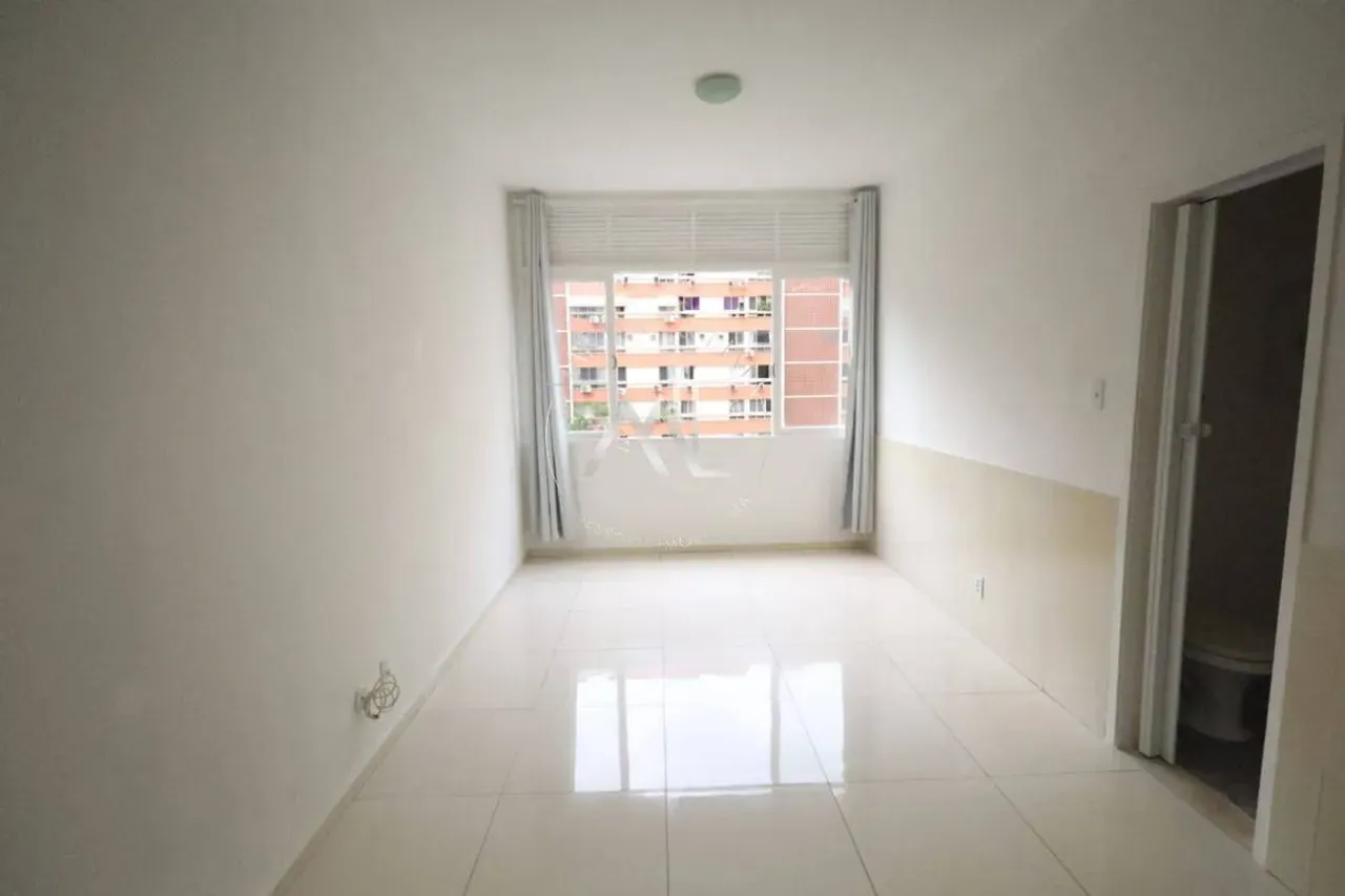 Conjugado de 22 m² no 1º andar com chuveiro elétrico — photo 8