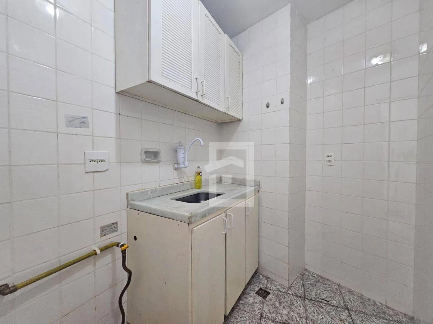 36 m² 1-bedroom suite apartment with parking — photo 22