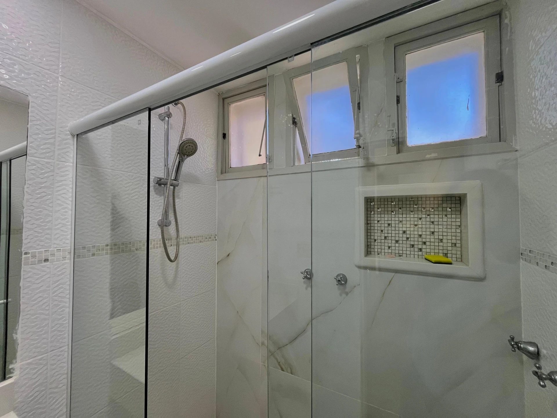 Ванна та 4 спальні: будинок 350 м² — photo 16