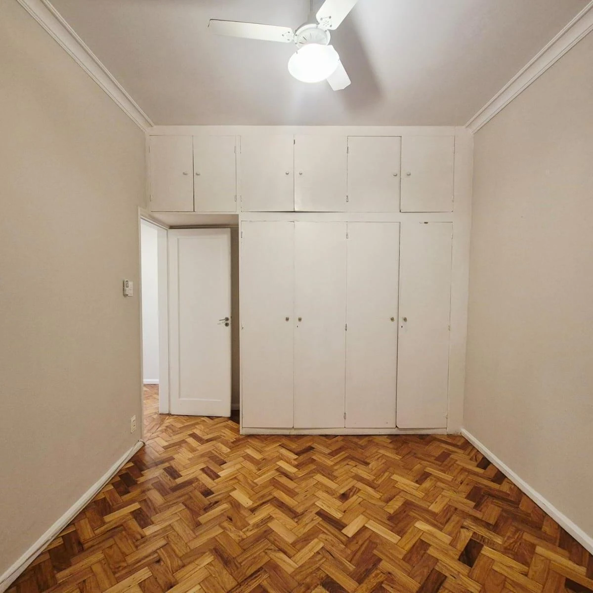 Apartamento com piso de madeira ou laminado, Copacabana