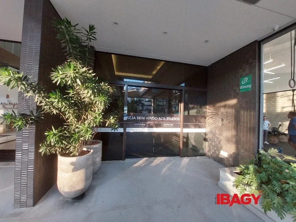 33 m² studio with 1 bedroom and 1 parking space — photo 33