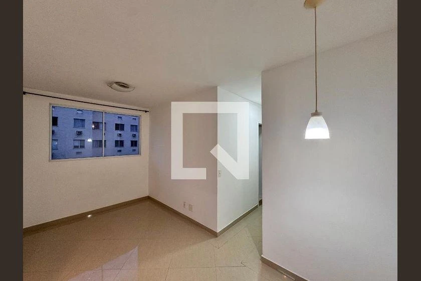 2-bedroom apartment in a building with a gym — photo 17