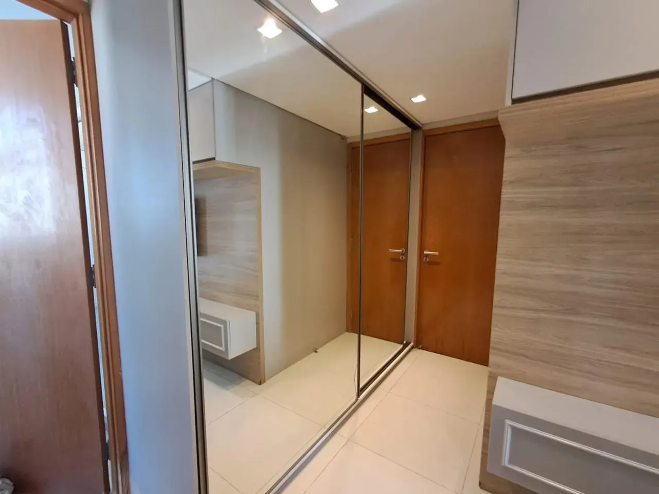 Furnished apartment, 136 m², with a jacuzzi — photo 16