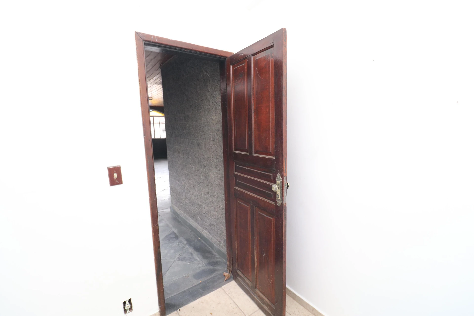 Vestidor y 5 dormitorios: casa de 420 m² — photo 90