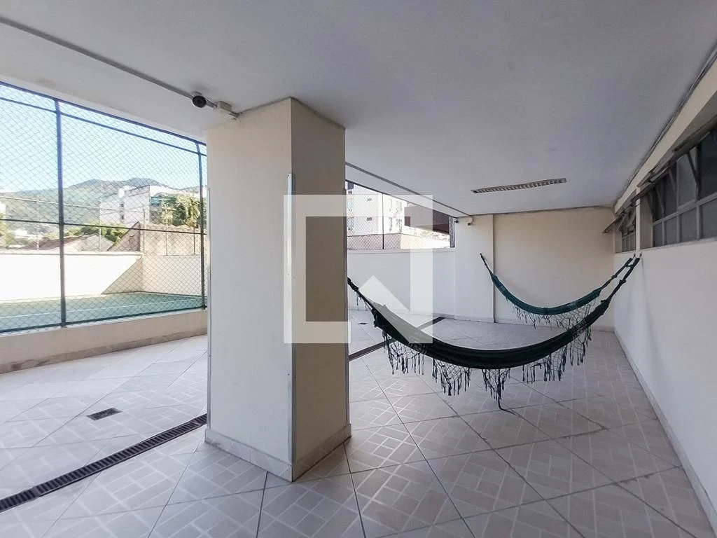 Furnished 3-bedroom apartment with suite and balcony — photo 43