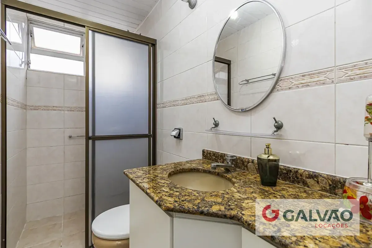 Квартира з 3 спальнями та дерев'яною підлогою або ламінатом — photo 7