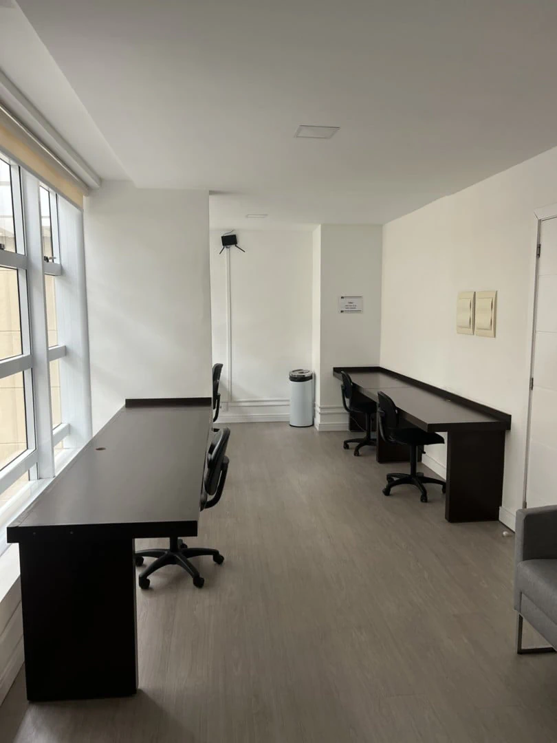2-bedroom apartment with a home office — photo 26