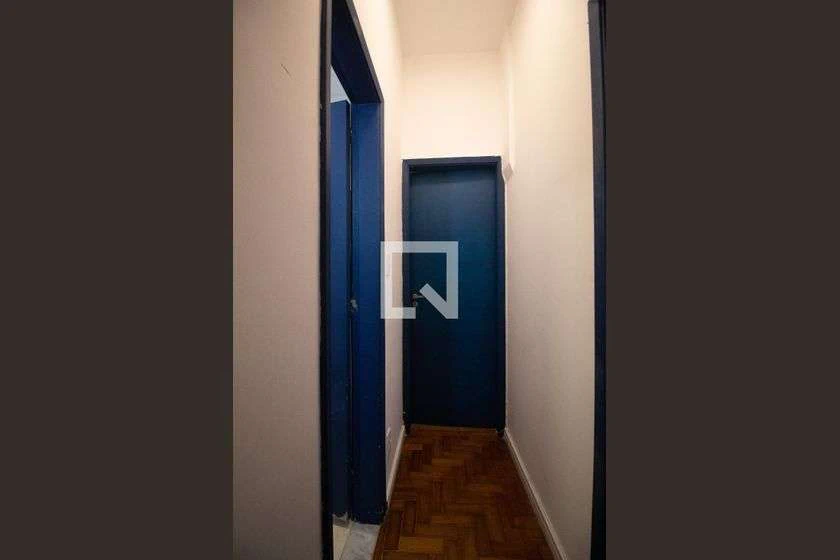 Furnished 67 m² apartment with 2 bedrooms and 1 bathroom — photo 2