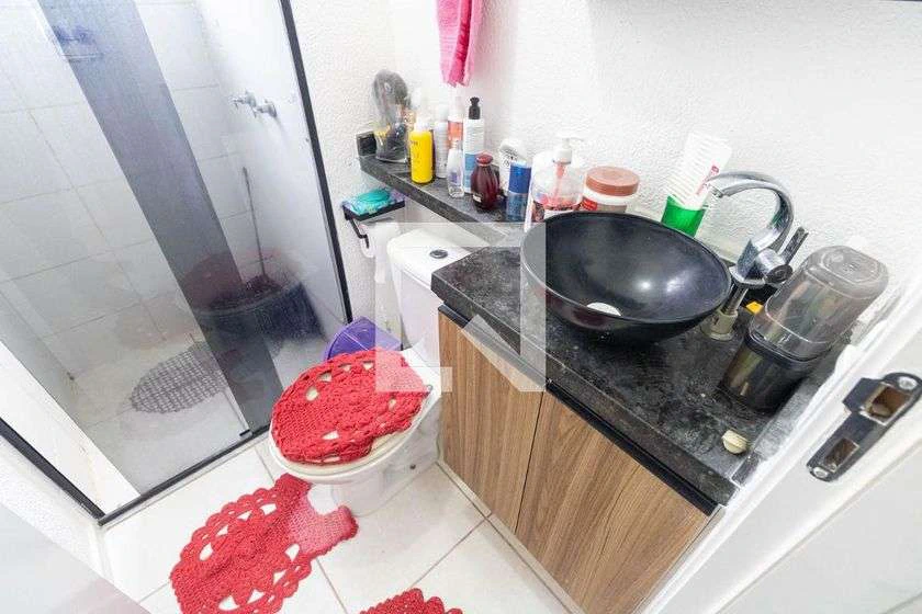 2-bedroom apartment with open-plan gas kitchen — photo 13