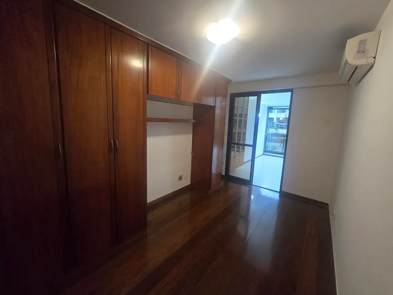 119 m² apartment with a suite and 2 parking spaces — photo 4