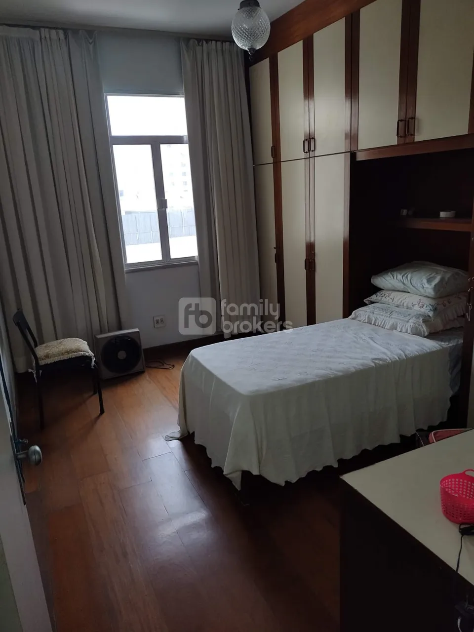 Furnished 3-bedroom apartment with 140 m² — photo 7