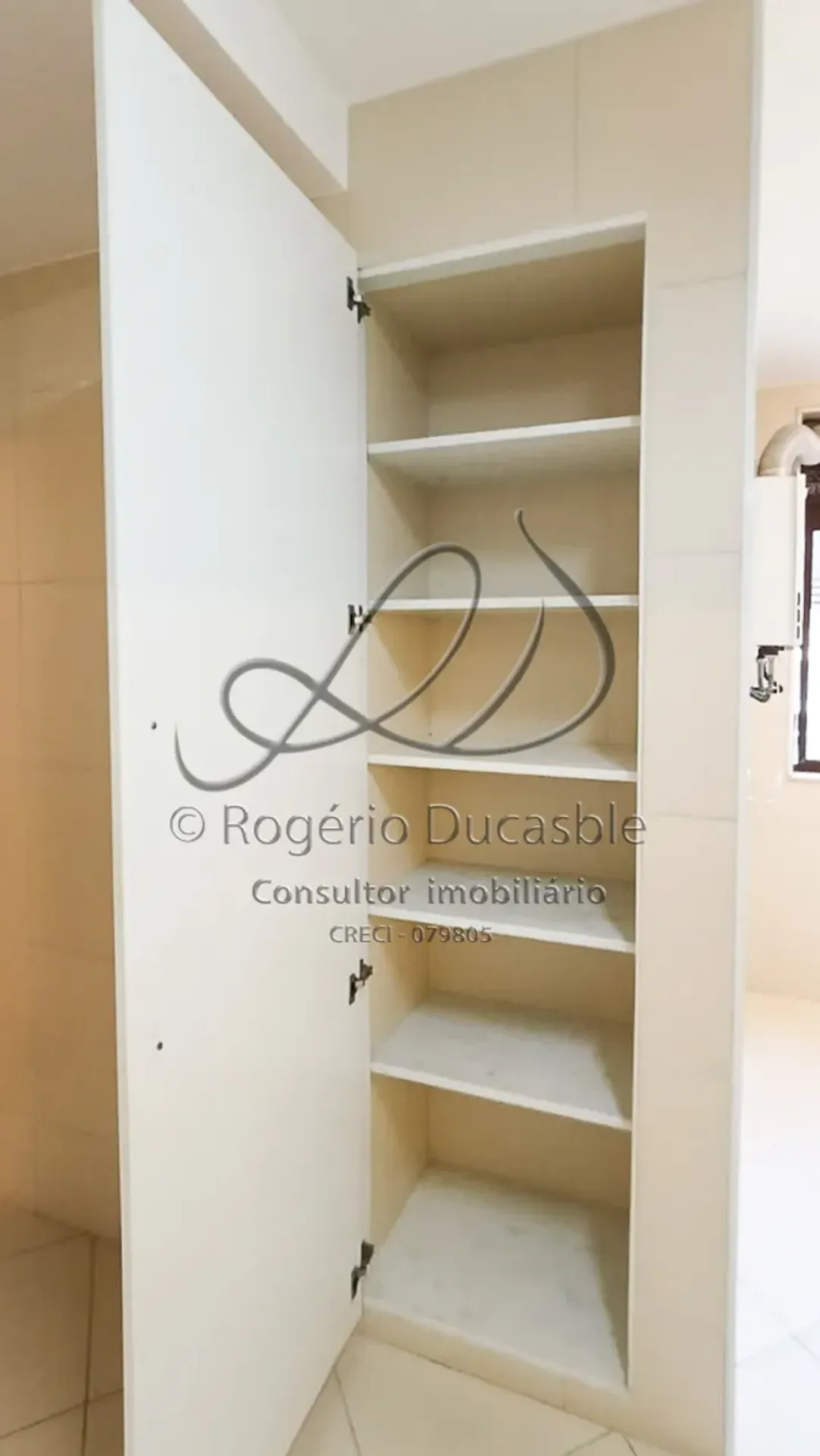 4-bedroom apartment, 2 with their own bathrooms, 165 m² — photo 24