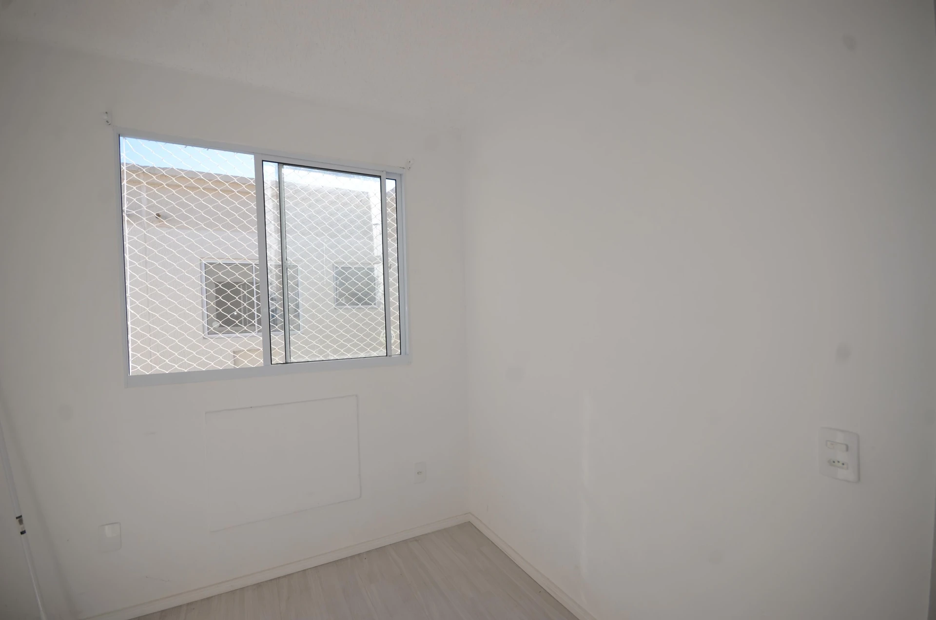 2-bedroom apartment with a private garden — photo 26