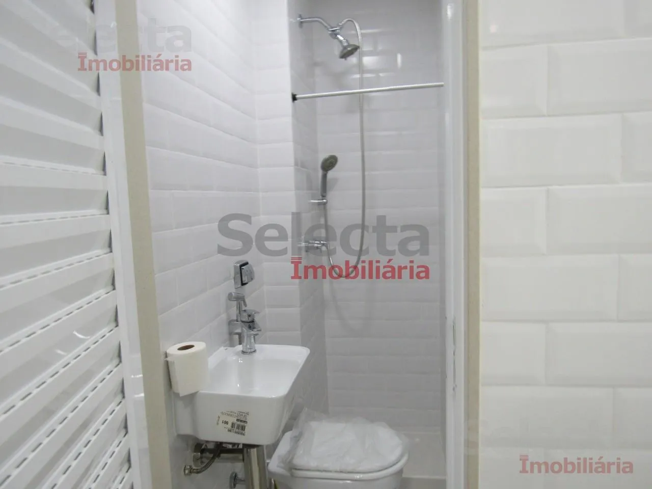 Apartment with 3 bedrooms and a closed kitchen — photo 35