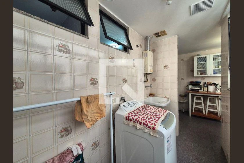 Apartamento de 2 quartos com varanda envidraçada — photo 28