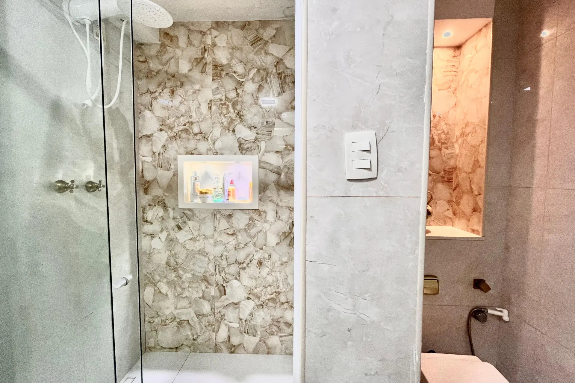 Furnished apartment, 140 m², with a washing machine — photo 38
