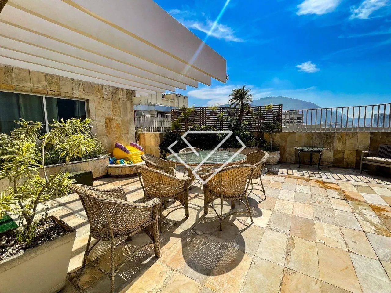 4-bedroom penthouse apartment with 4 baths and 420 m² — photo 7