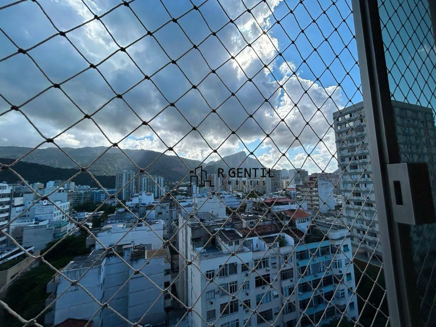 Apartamento para alugar com 3 dormitórios e 3 banheiros — photo 20