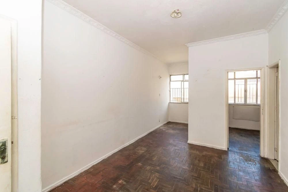 Rental apartment with a laundry area — photo 9