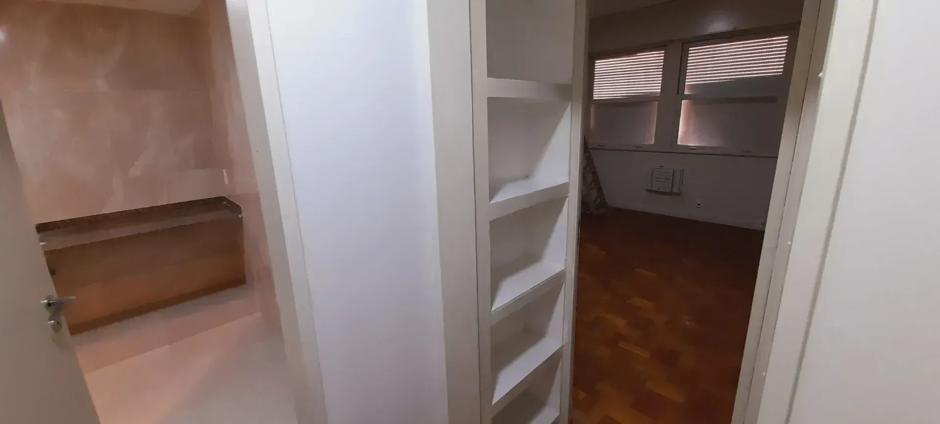 Unfurnished apartment with 4 bedrooms and 2 parking — photo 29