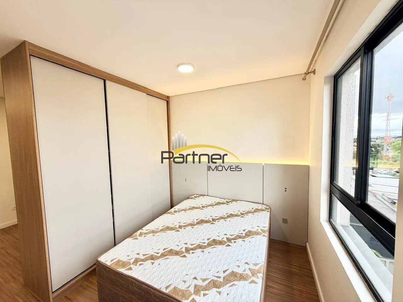 Studio no 4º andar com janelas do piso ao teto — photo 26