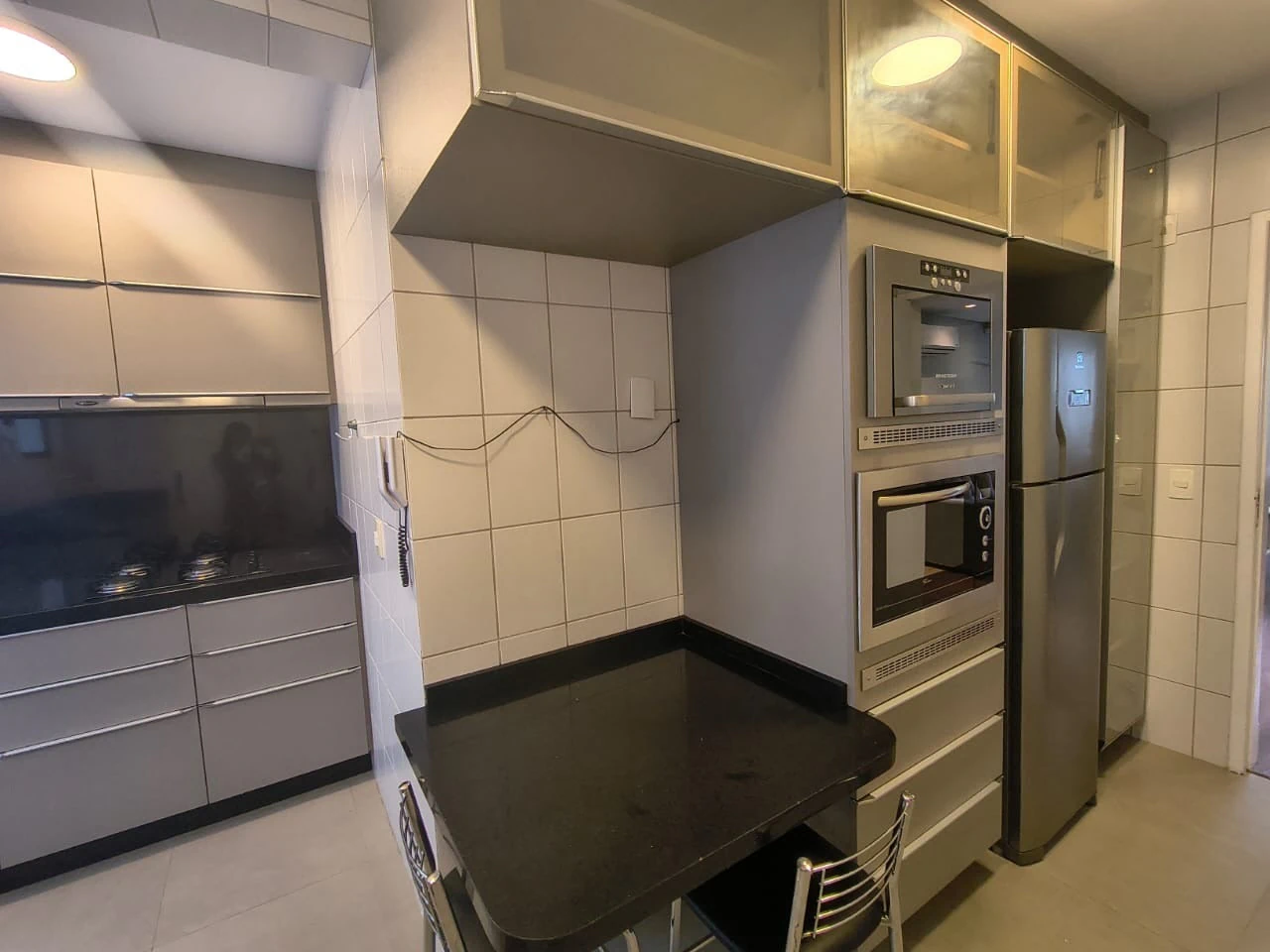 Floor-to-ceiling windows in a 3-bedroom apartment, 90 m² — photo 19