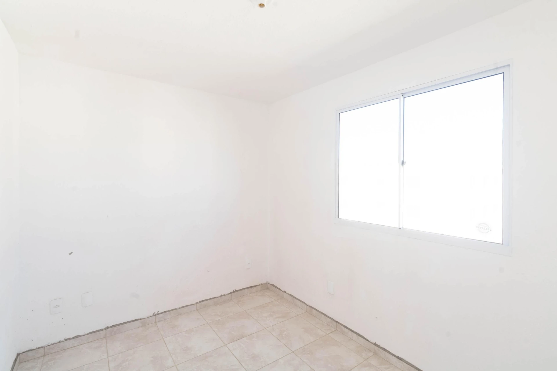 Apartamento de 2 dormitorios y baño con ducha de vidrio — photo 33