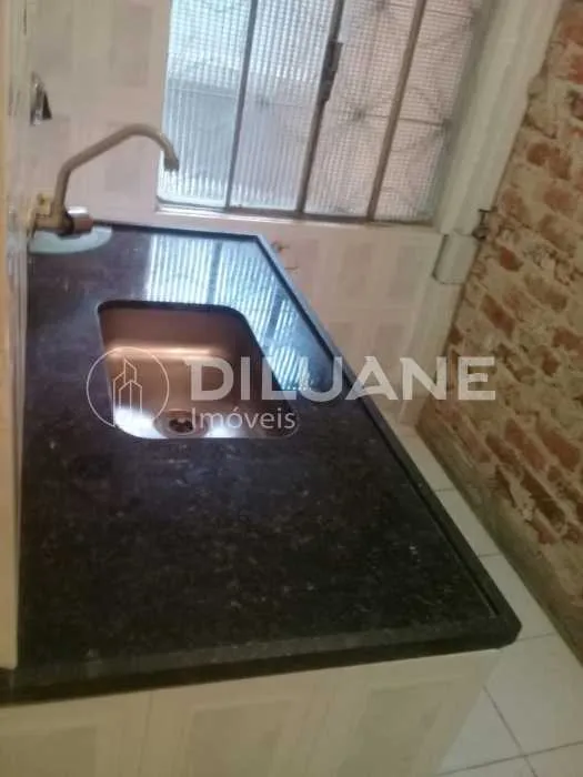 Unfurnished 1-bedroom apartment with 1 bathroom and parking — photo 3