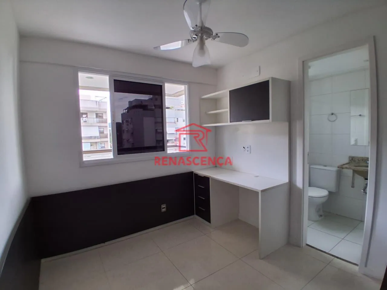 Квартира 77 м² з балконом із грилем та видом на гори — photo 9