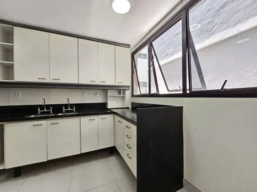 Washing machine in a 3-bedroom apartment, 209 m² — photo 21