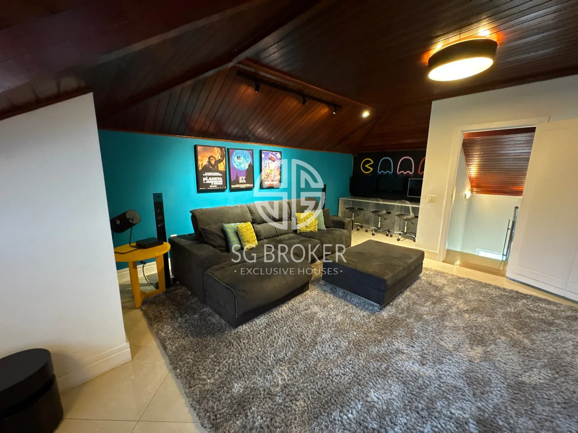 Casa para locação com 5 quartos e churrasqueira na varanda — photo 64