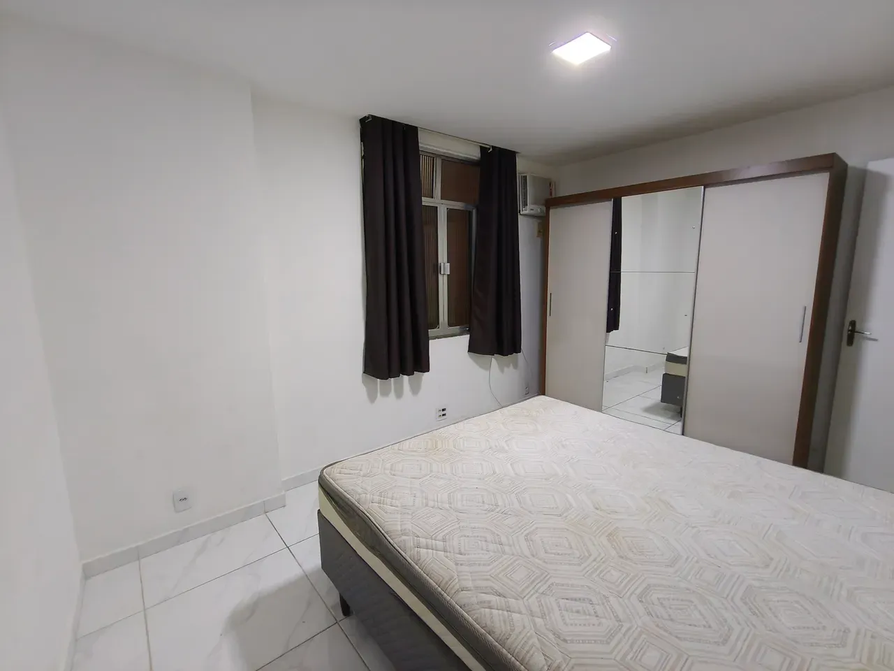 Furnished 2-bedroom apartment with open-plan kitchen — photo 11