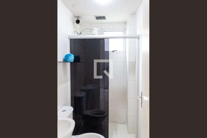 2-bedroom apartment with 1 parking space and laundry area — photo 52